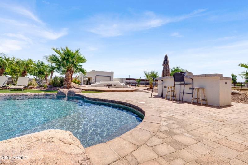 86-web-or-mls-24313 w. Grove St Buckeye,