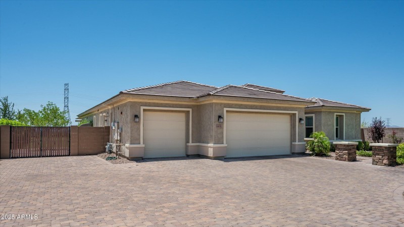 02-8651WArtemisaAve-2