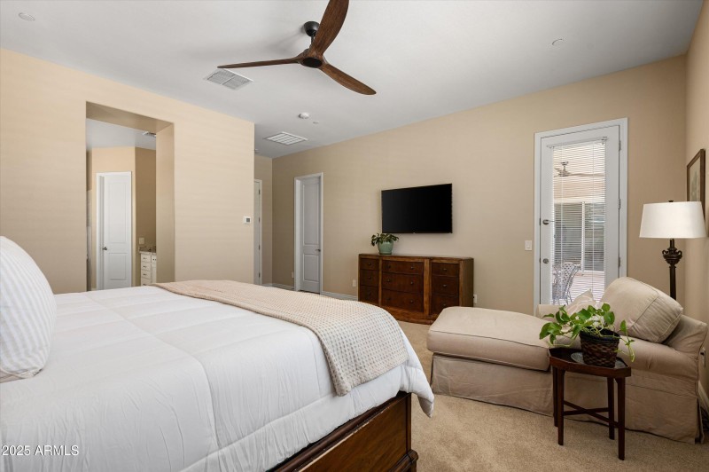 25-8651WArtemisaAve-25