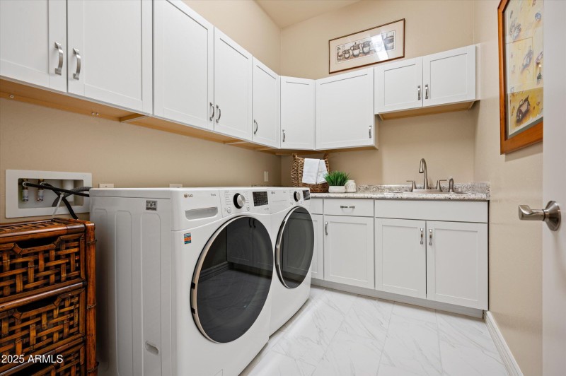 36-8651WArtemisaAve-36