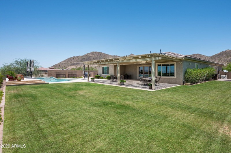 43-8651WArtemisaAve-43