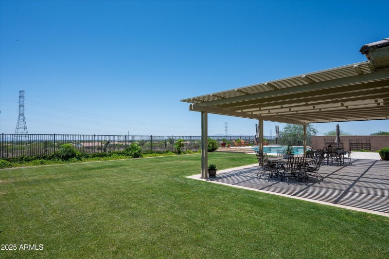 45-8651WArtemisaAve-45