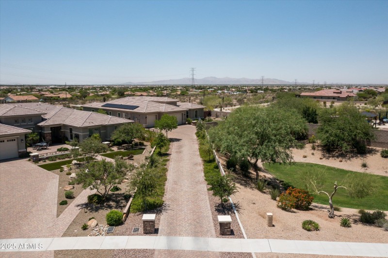 51-8651WArtemisaAve-51