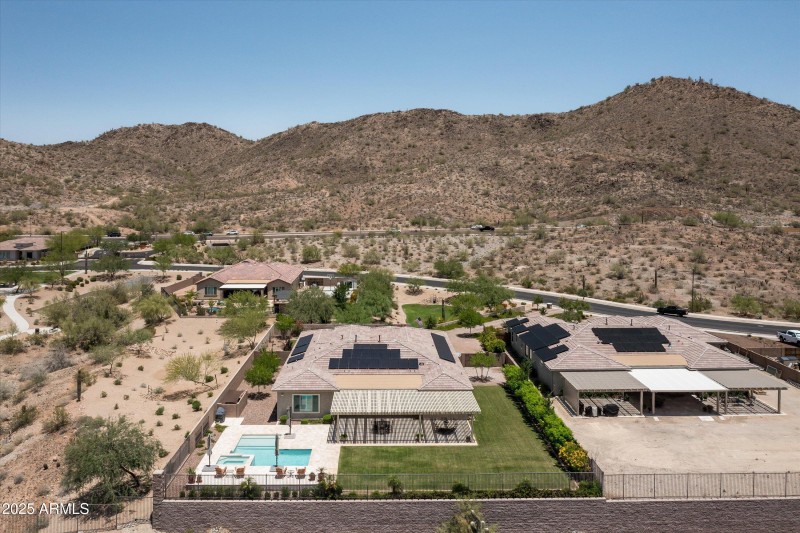 56-8651WArtemisaAve-56