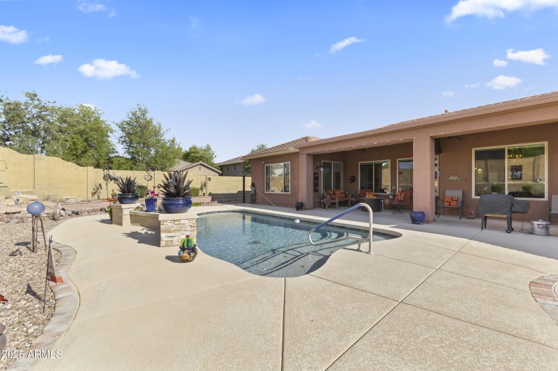 COVERED PATIO & POOL