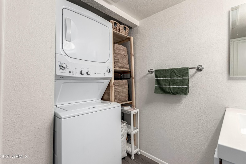 64c814f0-a779-4239-8abc-fe54b7a4b2e7