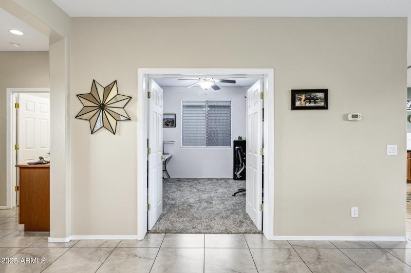 42711 W Darter Dr-20