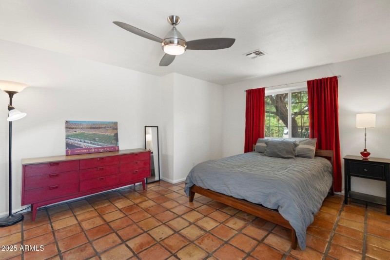 47-web-or-mls-DSC04756 copy