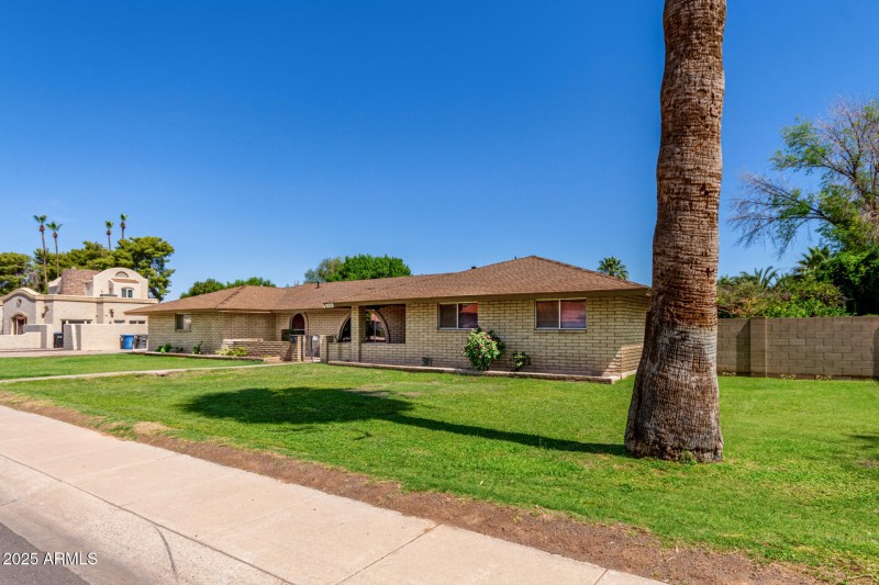 Irrigated Front & Back Yards