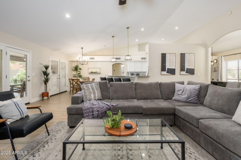 39-web-or-mls-Helena-44