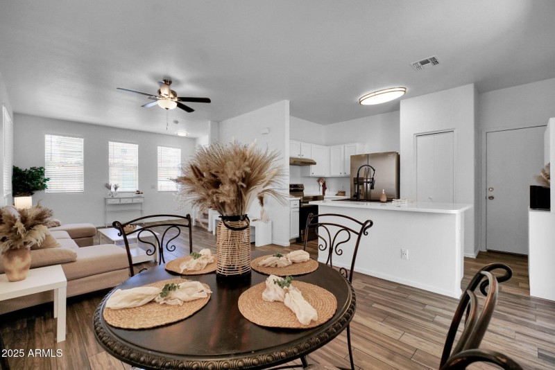 6-web-or-mls-1420 E Sonrisas St Phoenix