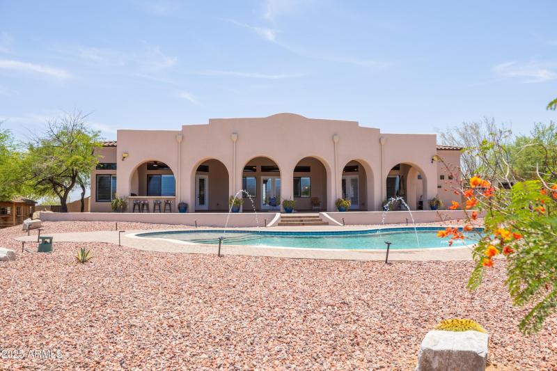 Lots of Space to Entertain