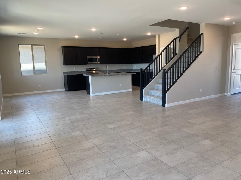 P19 Lot 12 Dining Area-Kitchen
