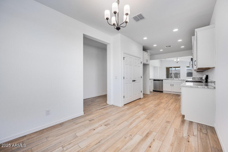 hj-az-phx-cantamia-duet-lily-lot-30135-d