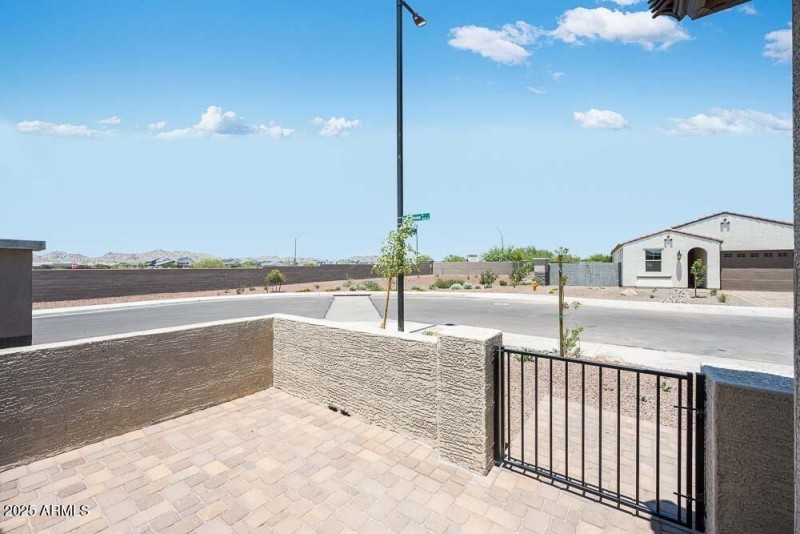 hj-az-phx-cantamia-duet-lily-lot-30135-f