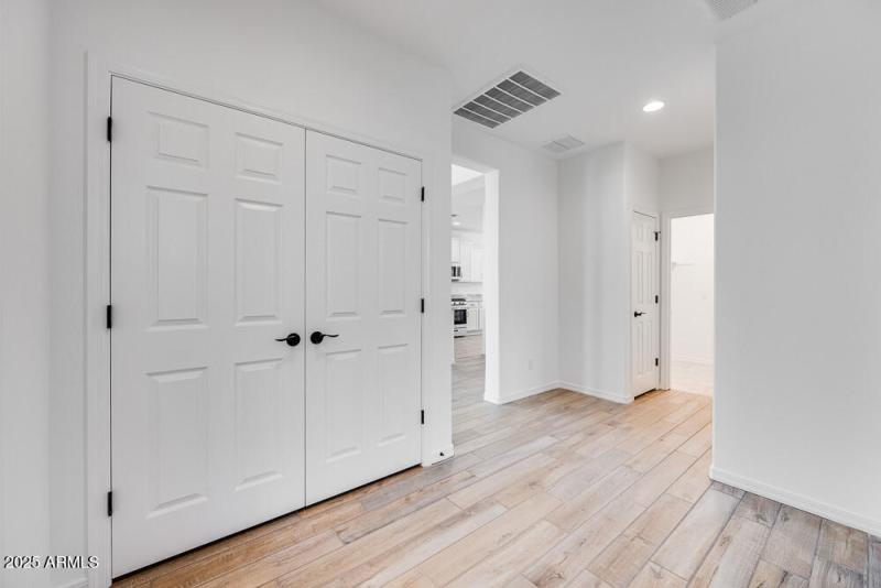 hj-az-phx-cantamia-duet-lily-lot-30135-l