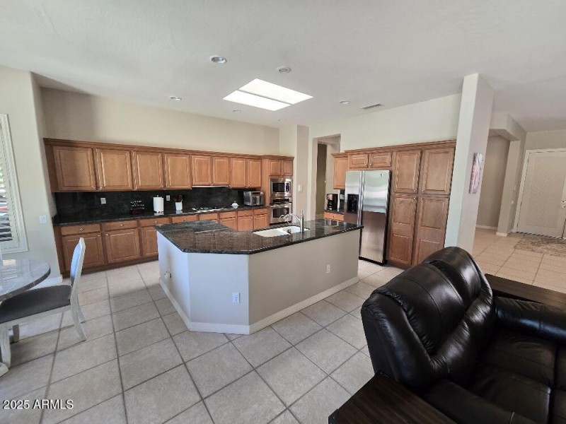 20250611_094329_resized