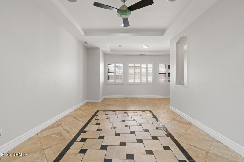 7-web-or-mls-3215-e-constance-wy