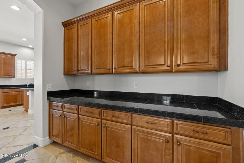 14-web-or-mls-3215-e-constance-wy