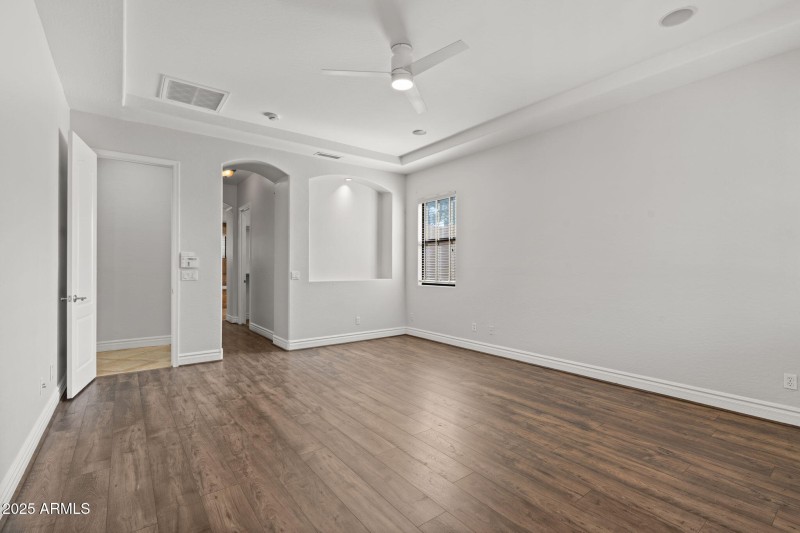 29-web-or-mls-3215-e-constance-wy