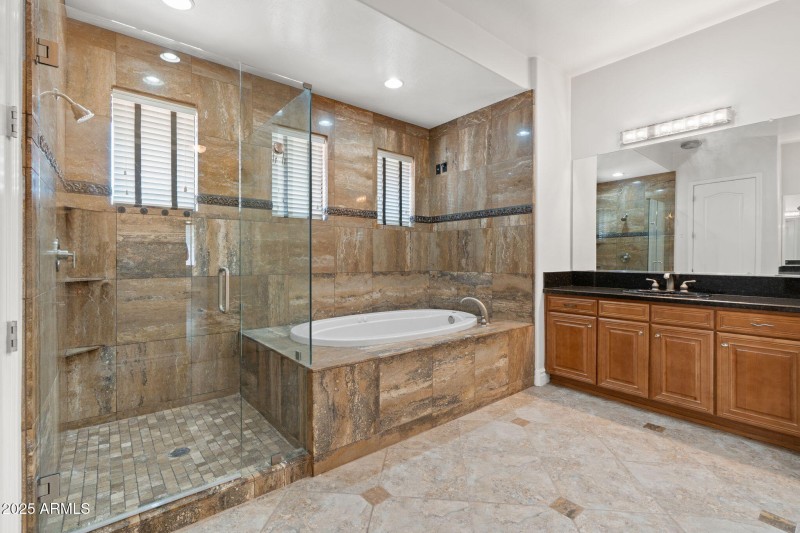 33-web-or-mls-3215-e-constance-wy