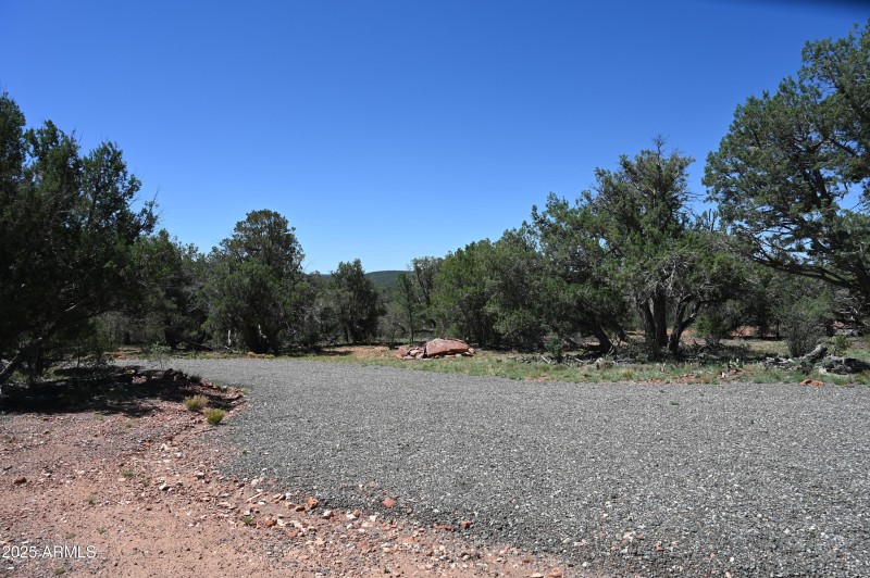 gravel driceway