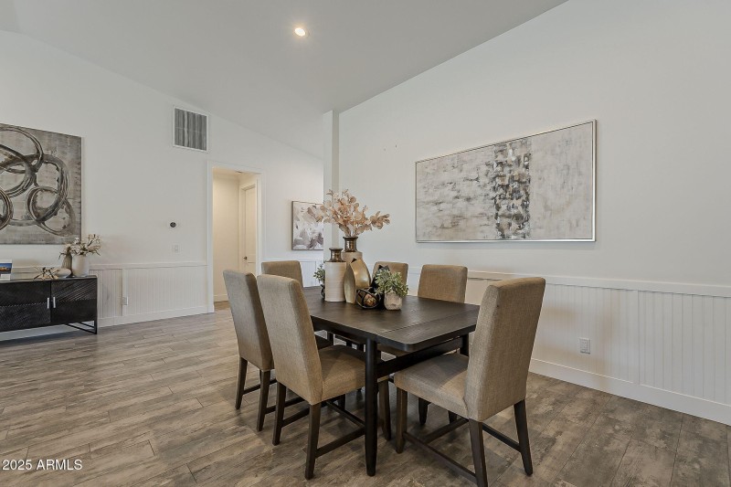 18-web-or-mls-Clarendon-10