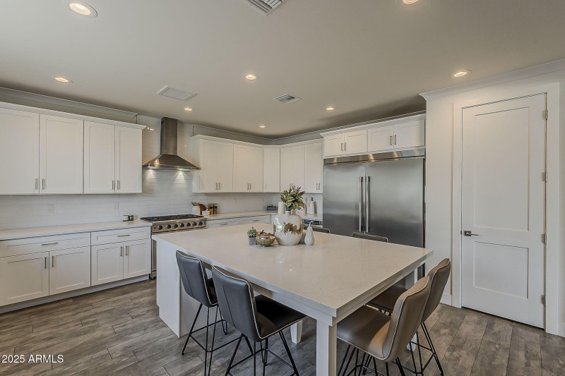 27-web-or-mls-Clarendon-19