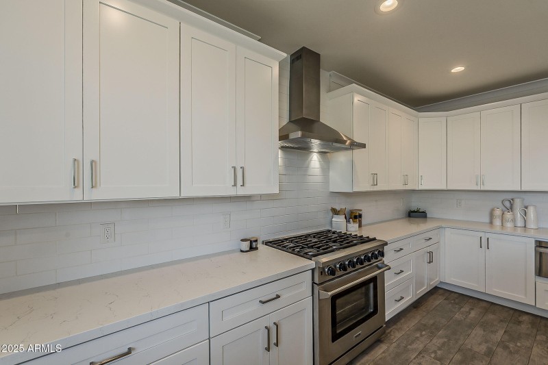 31-web-or-mls-Clarendon-23