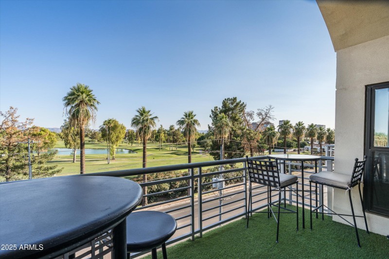 35-914 E Osborn Road, No 403 (35 of 70)