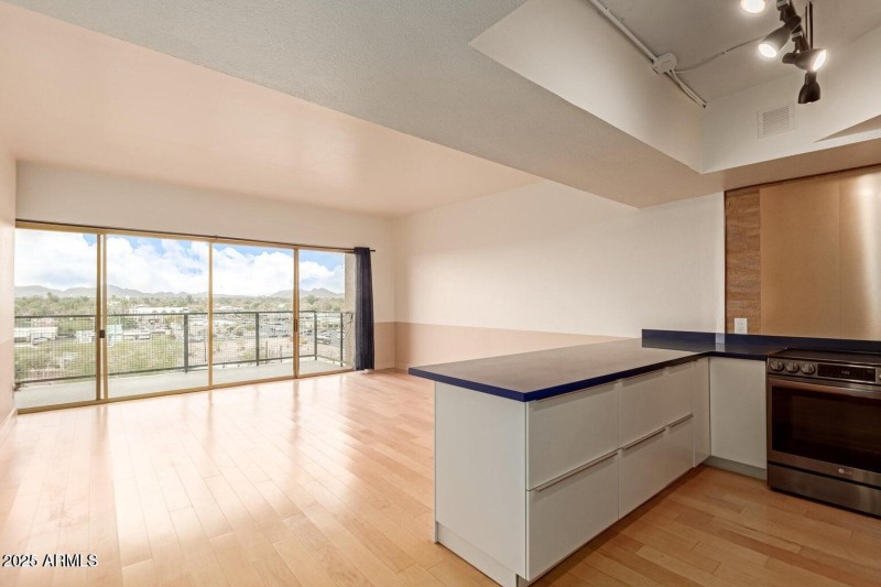 20250211060718766982000000-o