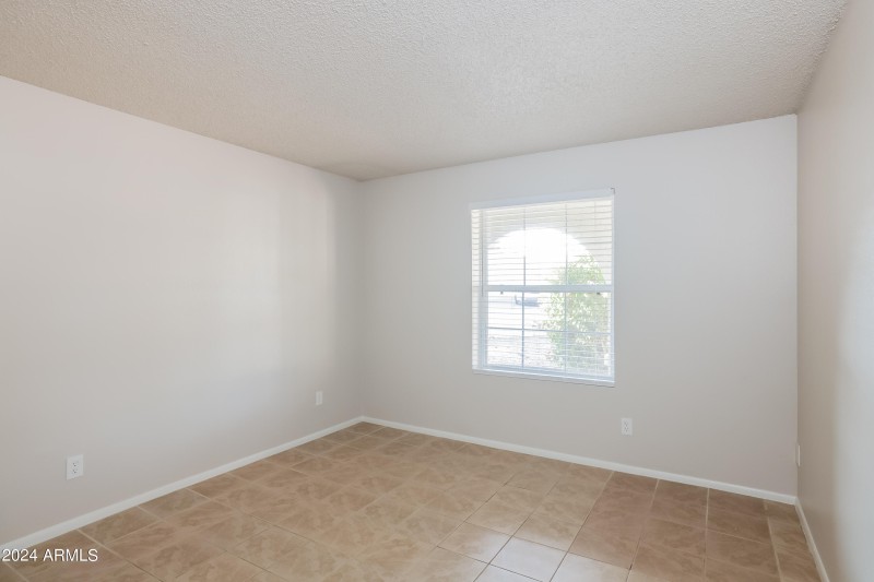 027-photo-bedroom-13286367