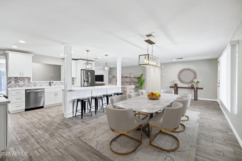 3046 E Glenrosa Ave-7_VS