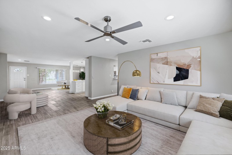 3046 E Glenrosa Ave-17_VS