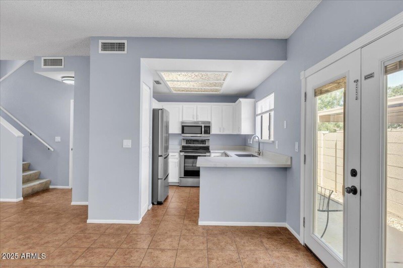 05-2954 N Oregon St #4