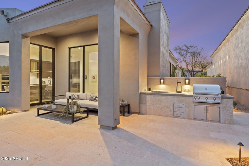 Custom Outdoor Kitchen