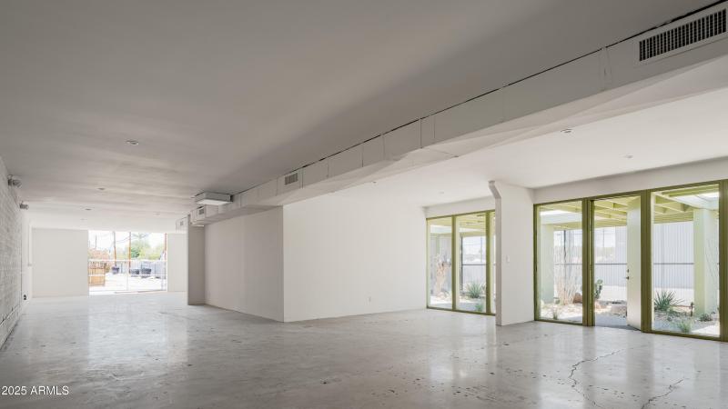 JR17 Stance Architecture - Studio 5960 W