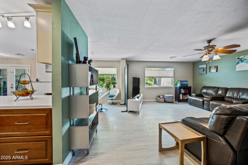 9-7246EVA-ocupix - Copy