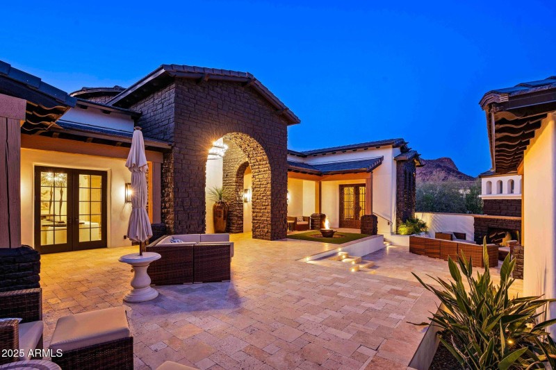 90-web-or-mls-_TMR0229