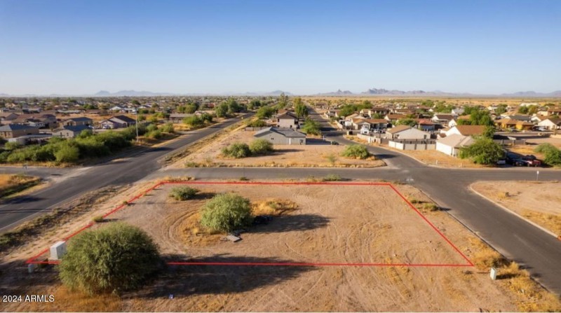 Burma Corner lot with houses