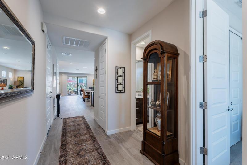 009 Foyer 17219 W La Luz Rd