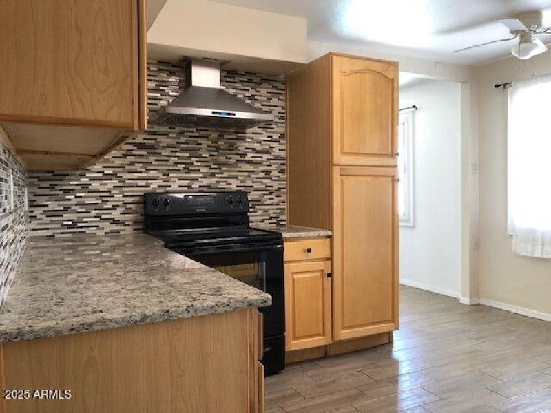 4517 Grandview - Kitchen 6