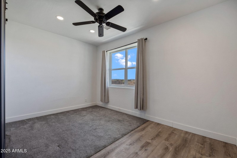 1738W7thSSt-Snowflake-AZ-24