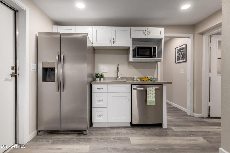 kitchenette in Bed 2