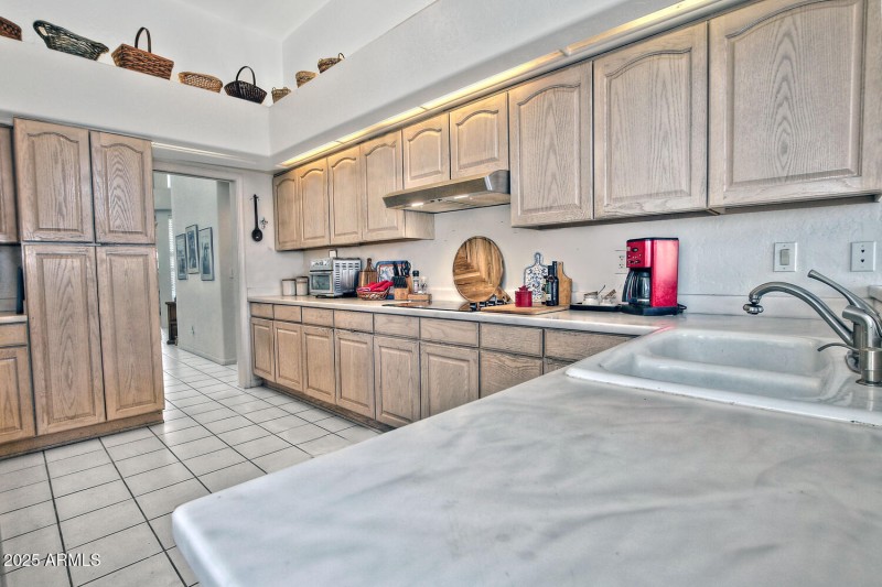 Light & Bright Kitchen