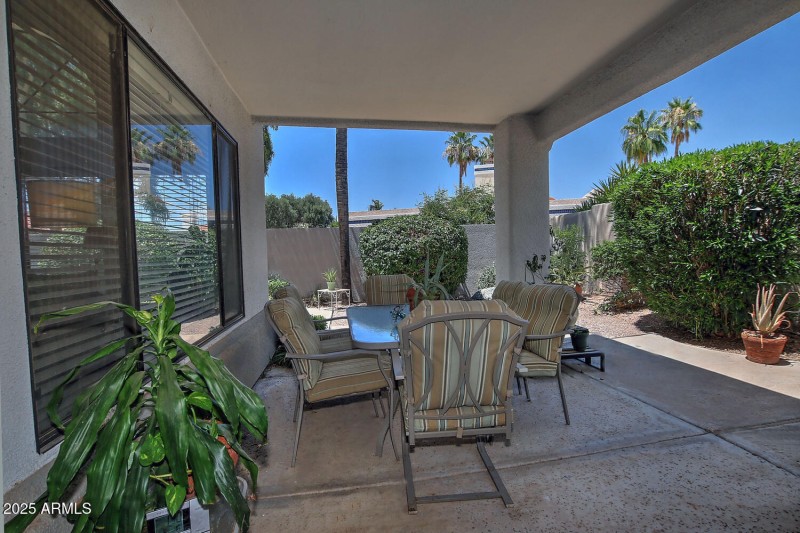 Spacious Covered Patio