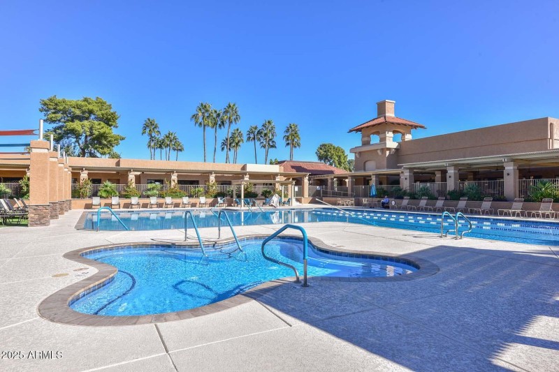 The Lakes-Community Spa-Pool