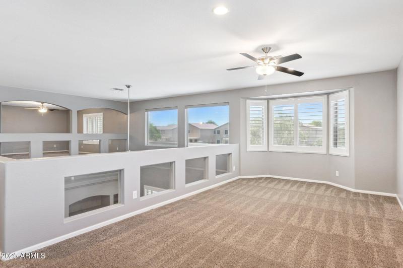 33-web-or-mls-20226-n-madison-dr