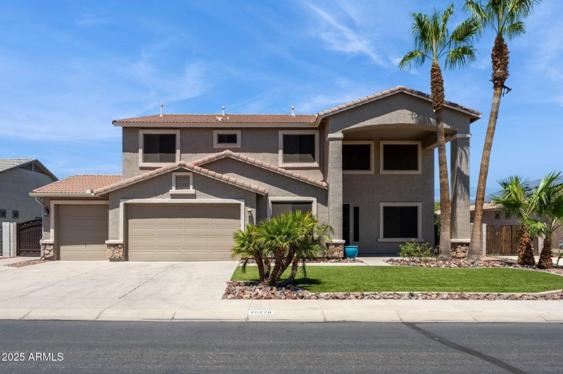 1-web-or-mls-20226-n-madison-dr