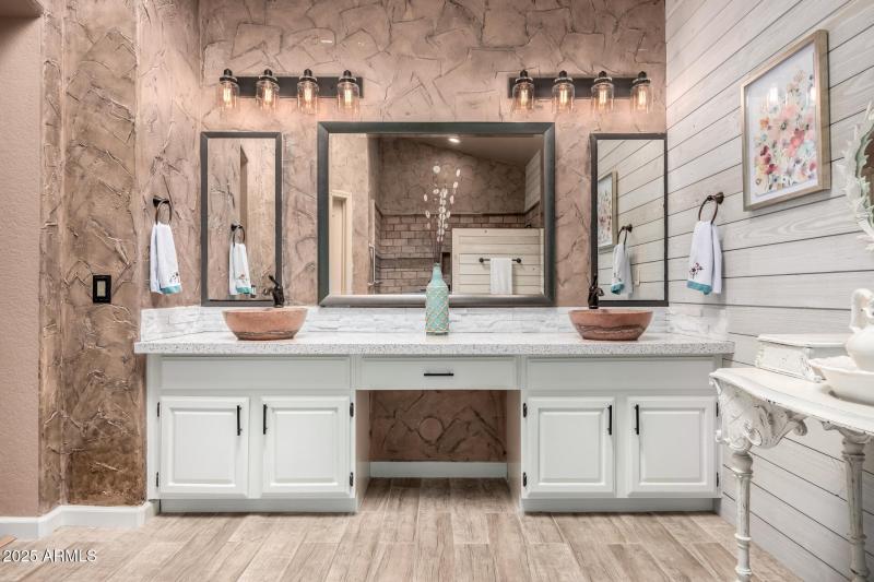 Updated Primary Bathroom